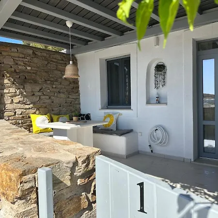Ferienhaus Azure Breeze 1 Parasporos